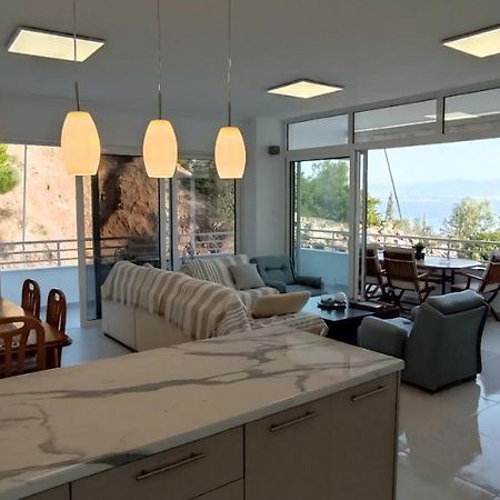 Atlas By Sea Apartment Лутраки Екстериор снимка