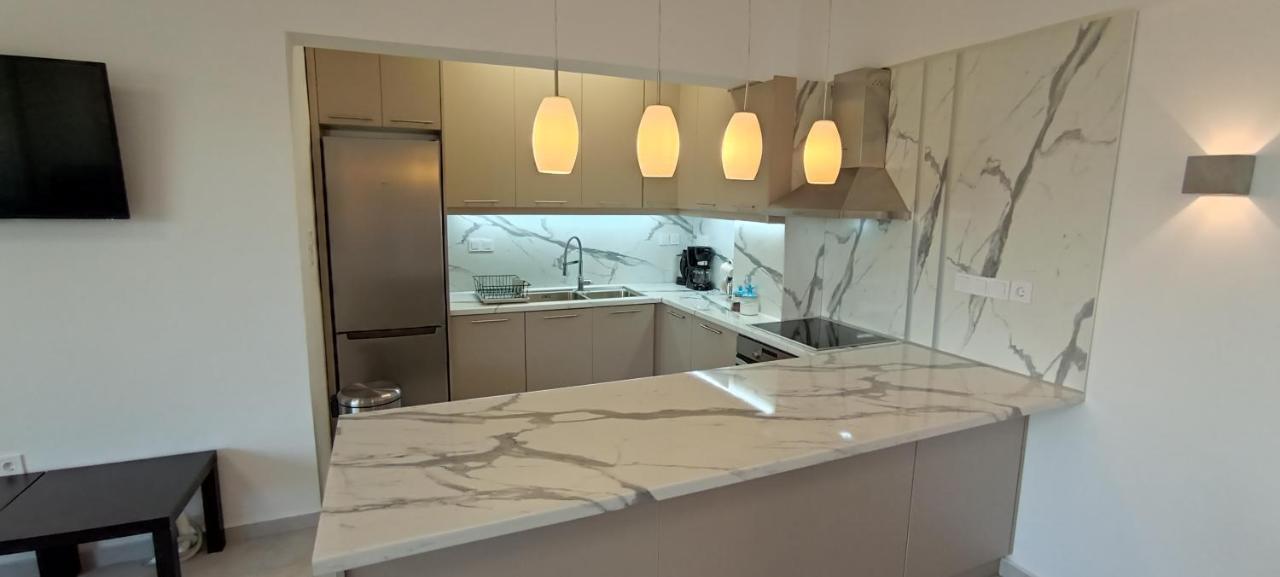Atlas By Sea Apartment Лутраки Екстериор снимка